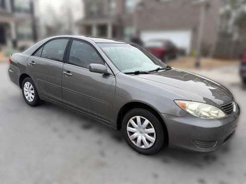 Used 2006 Toyota Camry LE image 1