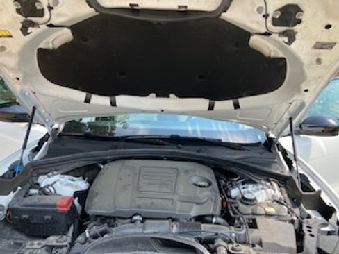 Used 2025 Jaguar F-PACE R-Dynamic S AWD/4WD image 8