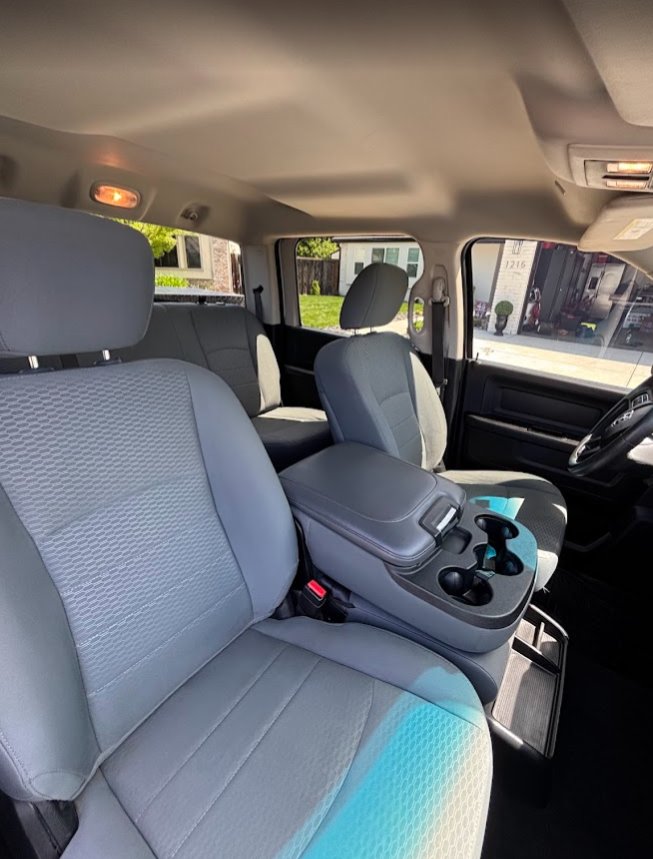 Used 2018 RAM 2500 Tradesman w/ Chrome Appearance Group AWD/4WD image 10