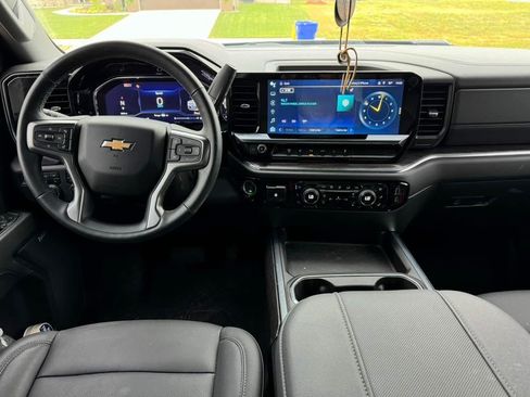 Used 2024 Chevrolet Silverado 3500 LTZ w/ LTZ Plus Package image 11