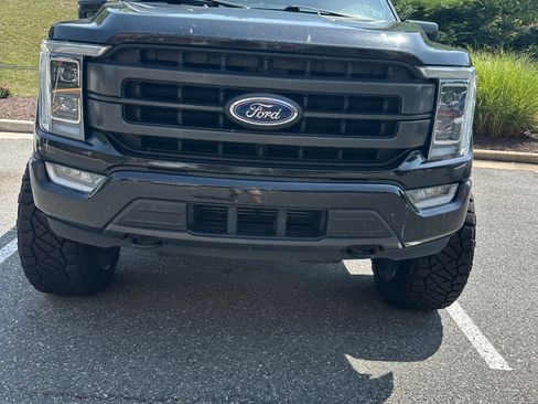 Used 2021 Ford F150 Lariat w/ Equipment Group 502A High AWD/4WD image 5