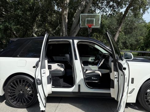 Used 2022 Rolls-Royce Cullinan AWD/4WD image 8