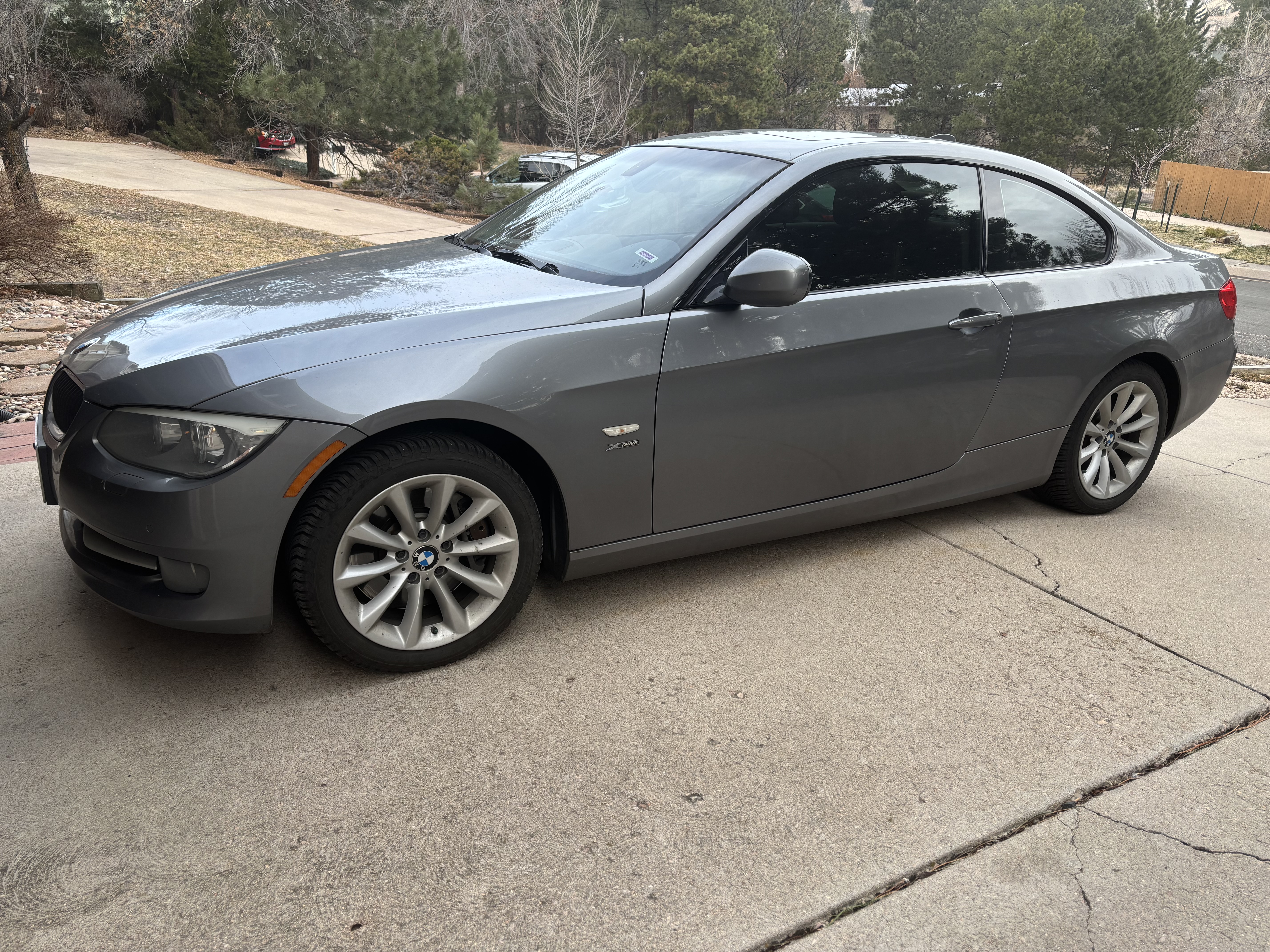 Used 2011 BMW 335i xDrive Coupe AWD/4WD image 1