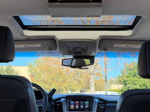 Used 2018 Chevrolet Tahoe Premier image 18