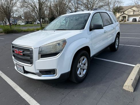 Used 2016 GMC Acadia SLE image 2