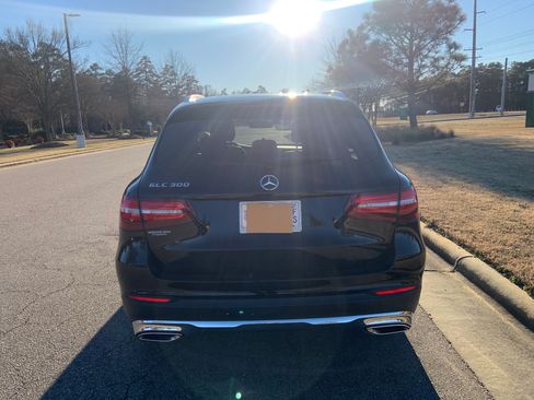 Used 2019 Mercedes-Benz GLC 300 image 10