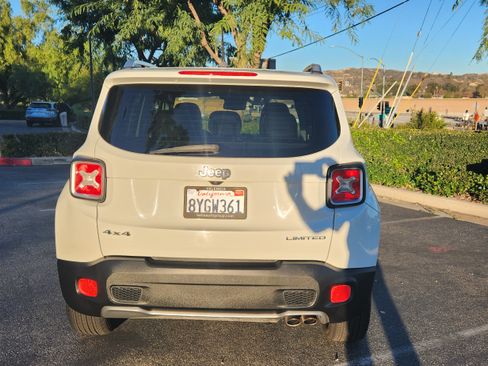 Used 2015 Jeep Renegade Limited image 8