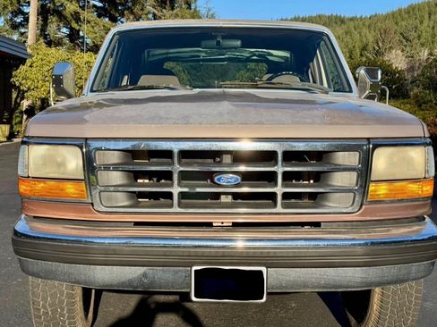 Used 1993 Ford F250 Long Bed image 6