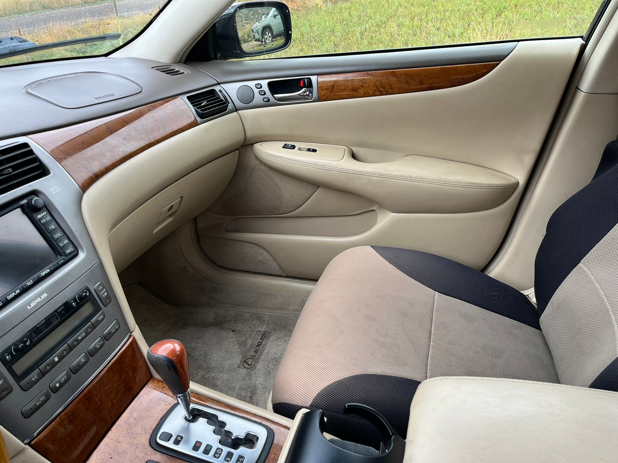 Used 2005 Lexus ES 330 FWD image 11