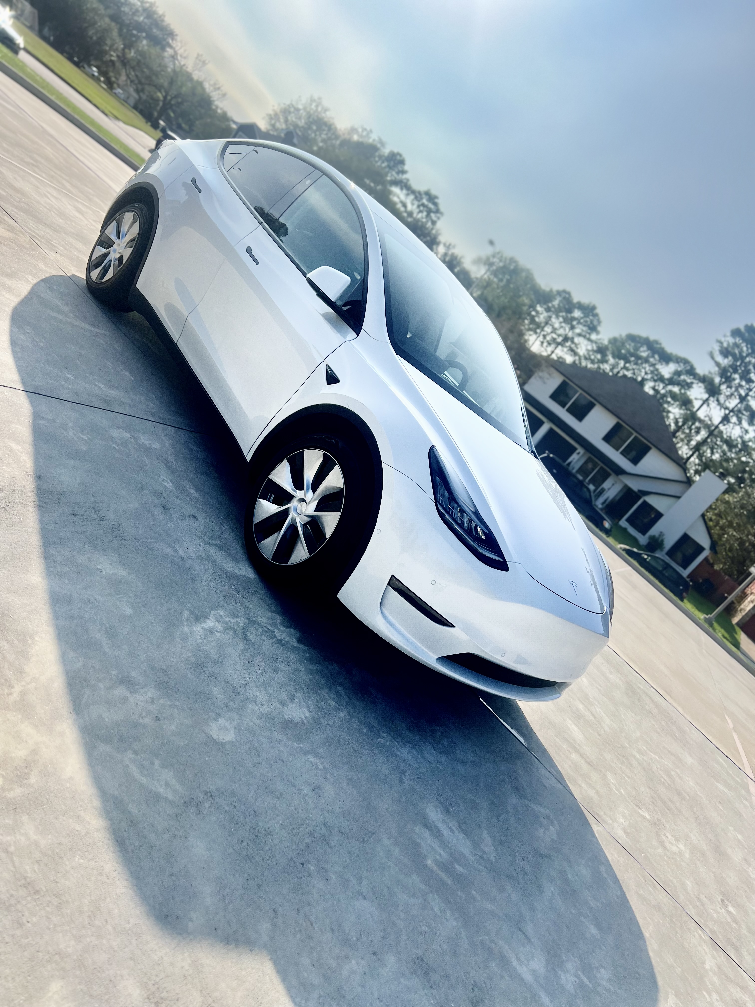 Used 2021 Tesla Model Y Long Range AWD/4WD image 9