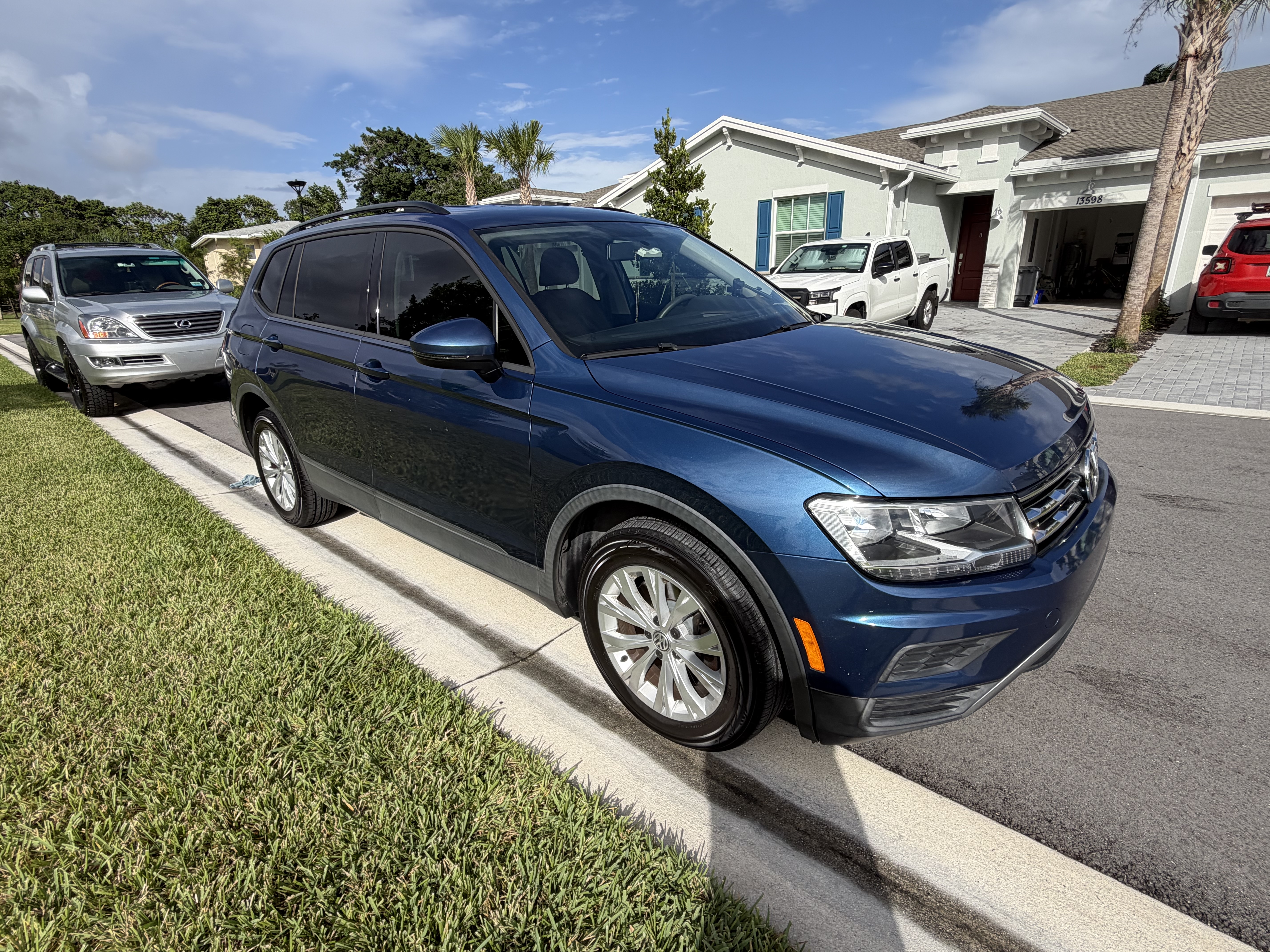 Used 2018 Volkswagen Tiguan S FWD image 5