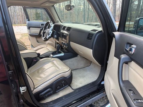 Used 2007 HUMMER H3 image 14