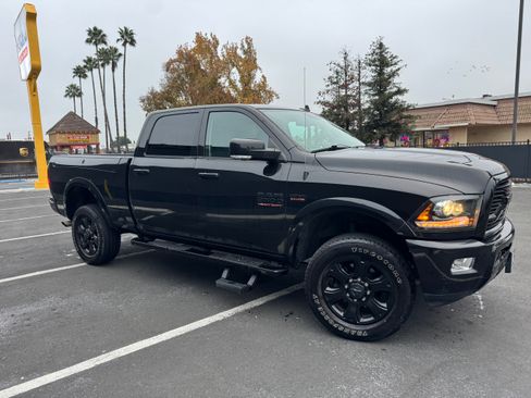 Used 2018 RAM 2500 Laramie w/ Sport Appearance Group image 5