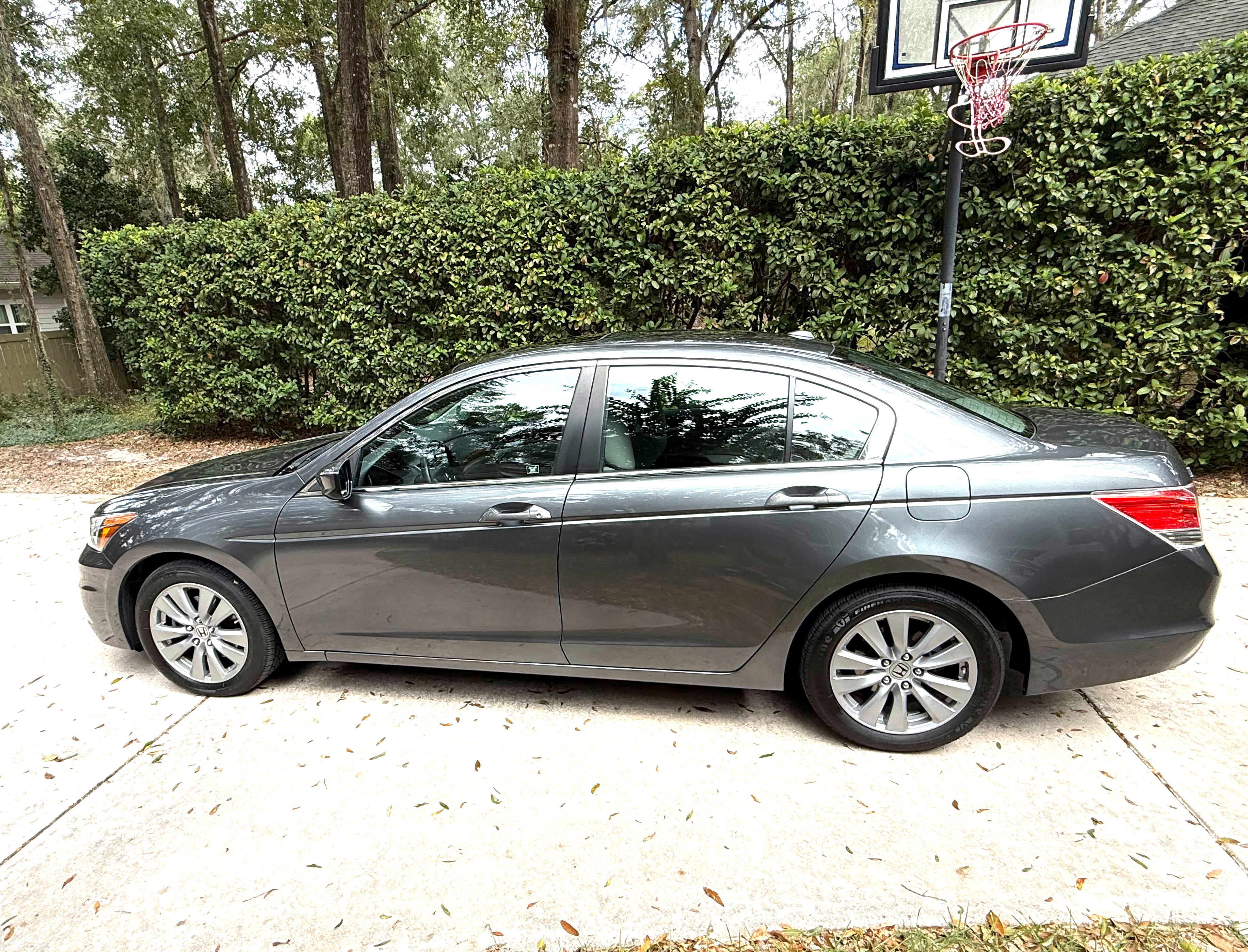 Used 2012 Honda Accord EX-L image 1