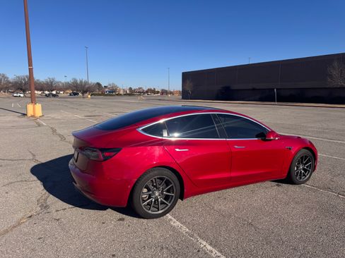 Used 2018 Tesla Model 3 Long Range image 2
