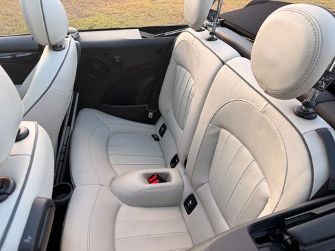 Used 2019 MINI Cooper Convertible w/ Premium Package image 14