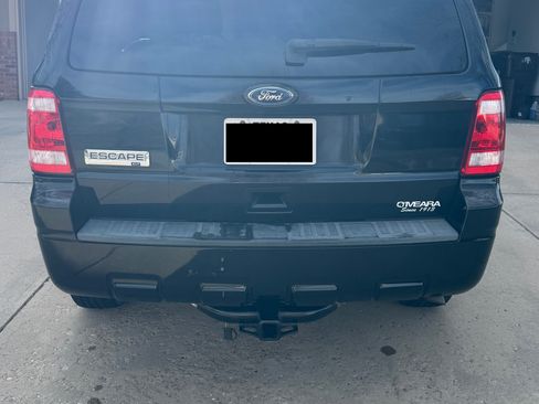 Used 2010 Ford Escape XLT image 5