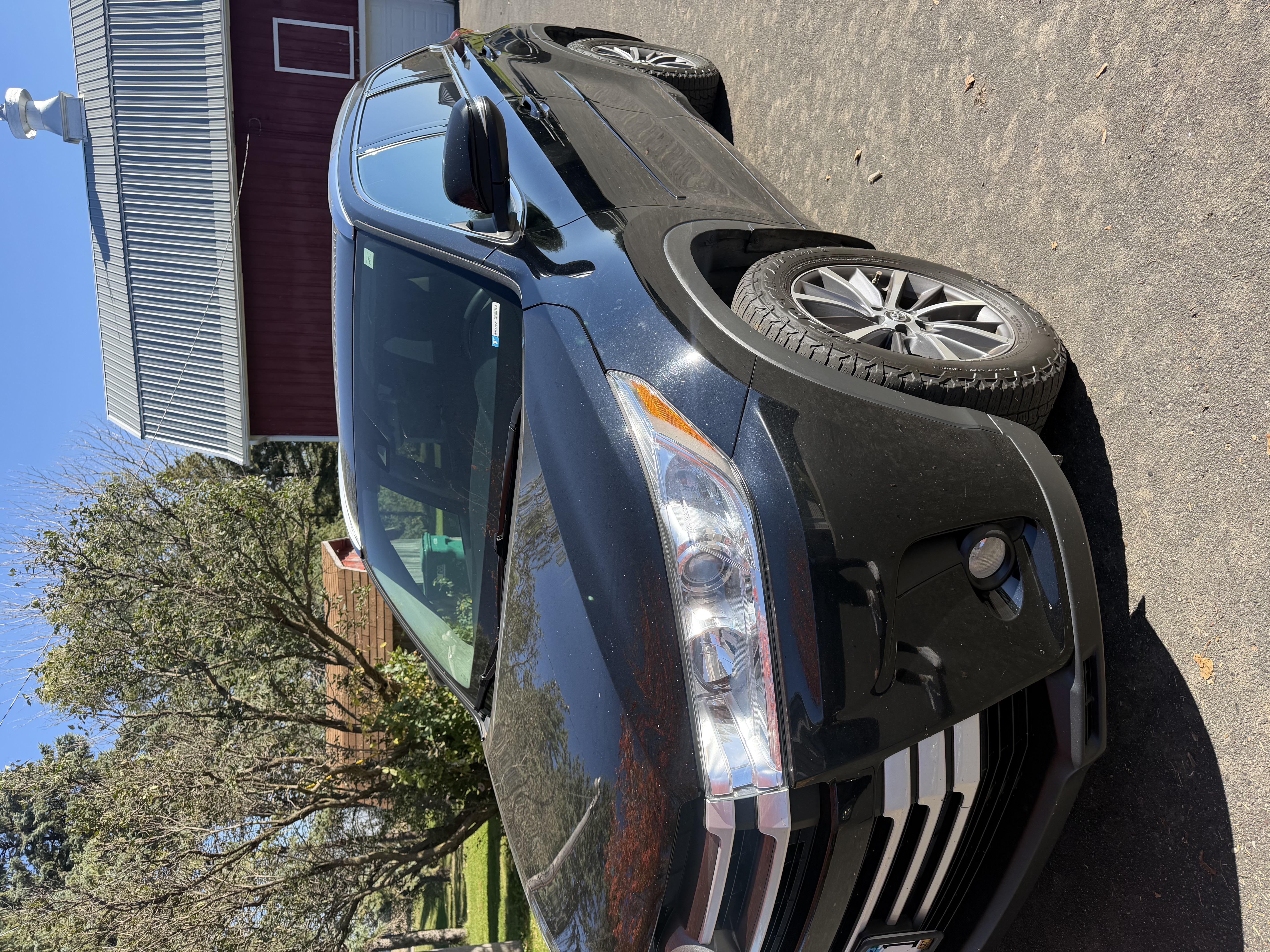 Used 2018 Toyota Highlander XLE AWD/4WD image 1