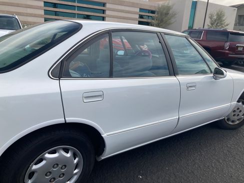 Used 1999 Oldsmobile 88 Royale LS FWD image 6