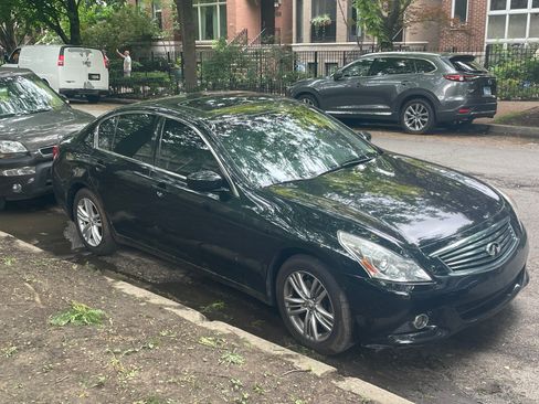 Used 2012 INFINITI G37 x Sedan w/ Premium Pkg AWD/4WD image 2