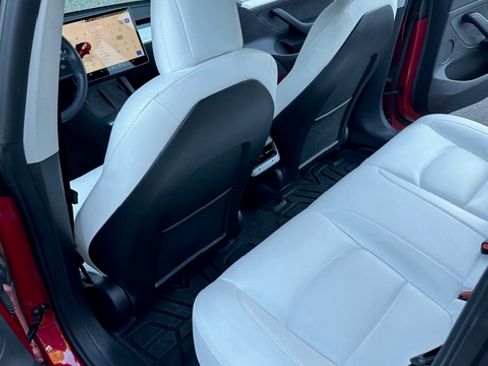 Used 2022 Tesla Model 3 Long Range image 14