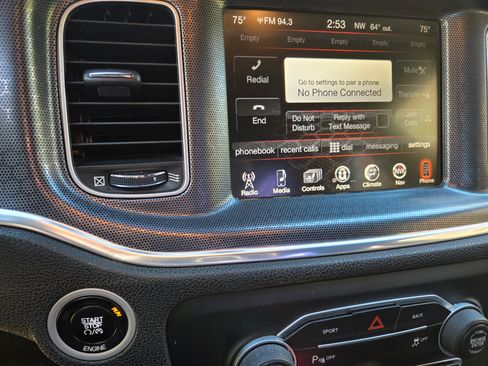 Used 2015 Dodge Charger SXT w/ Plus Group image 25