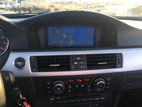 Used 2011 BMW 328i Convertible image 10