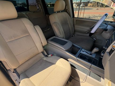 Used 2009 Nissan Titan SE w/ SE Max Utility Pkg RWD image 15