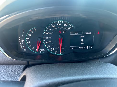 Used 2019 Chevrolet Trax LT w/ LT Convenience Package image 5