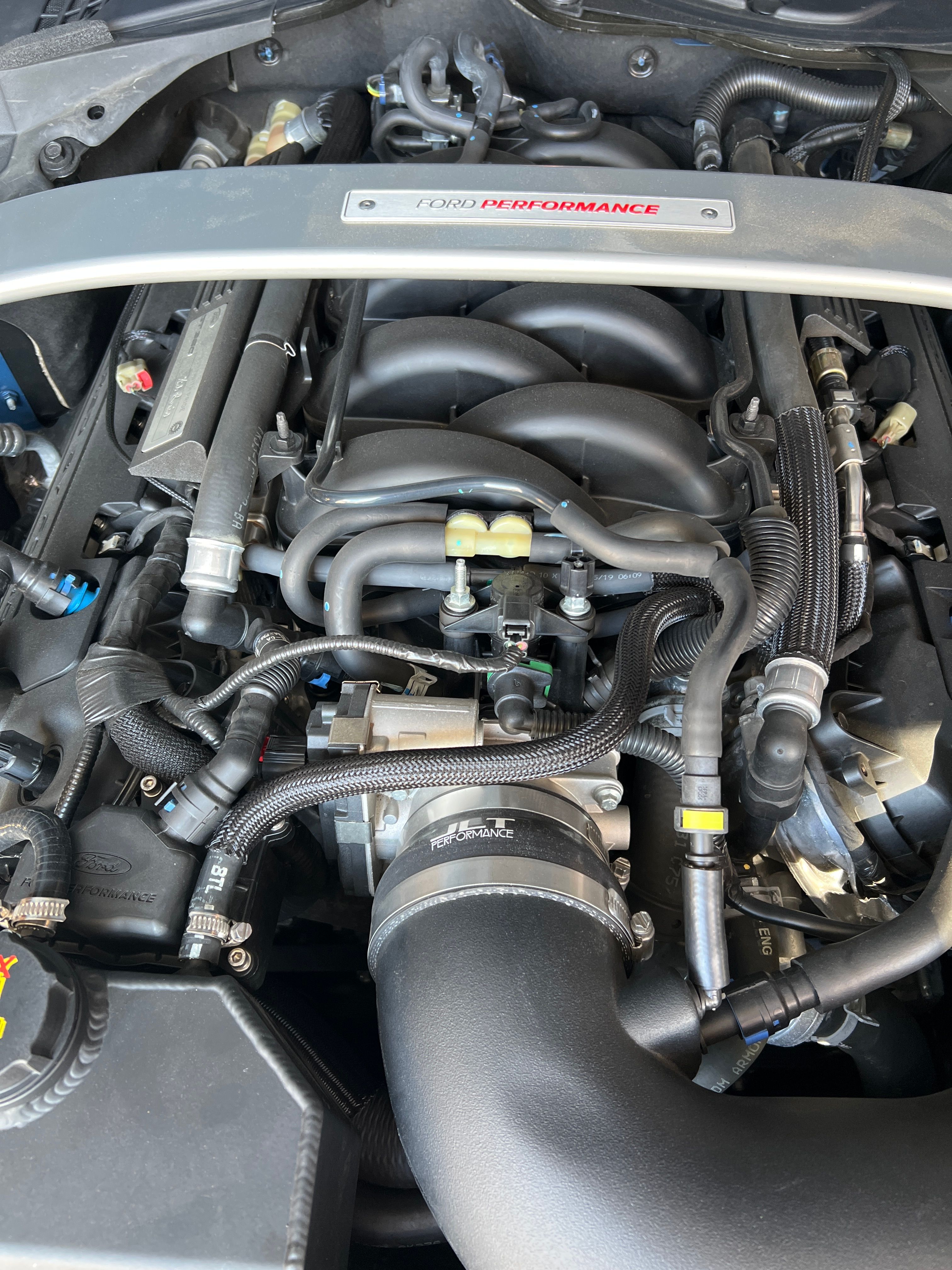 Used 2019 Ford Mustang Shelby GT350 w/ Technology Package RWD image 19