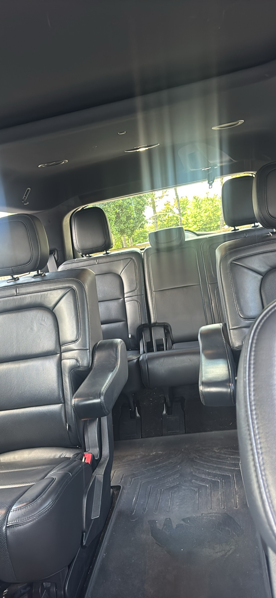 Used 2018 Lincoln Navigator Reserve w/ Technology Package AWD/4WD image 4