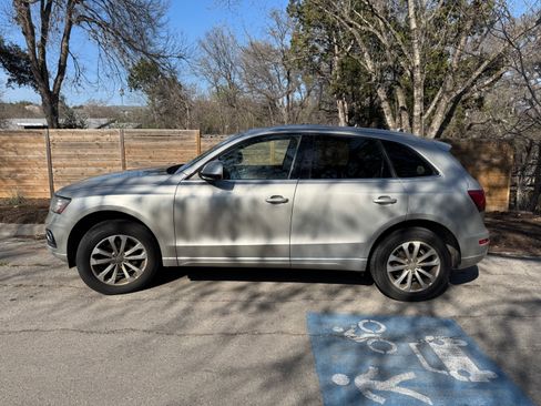Used 2013 Audi Q5 2.0T Premium Plus w/ Premium Plus Pkg image 2