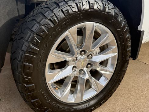 Used 2020 Chevrolet Silverado 1500 LTZ w/ LTZ Texas Edition image 8