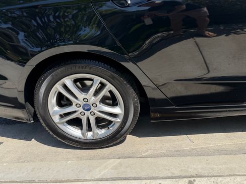 Used 2016 Ford Fusion Titanium FWD image 6