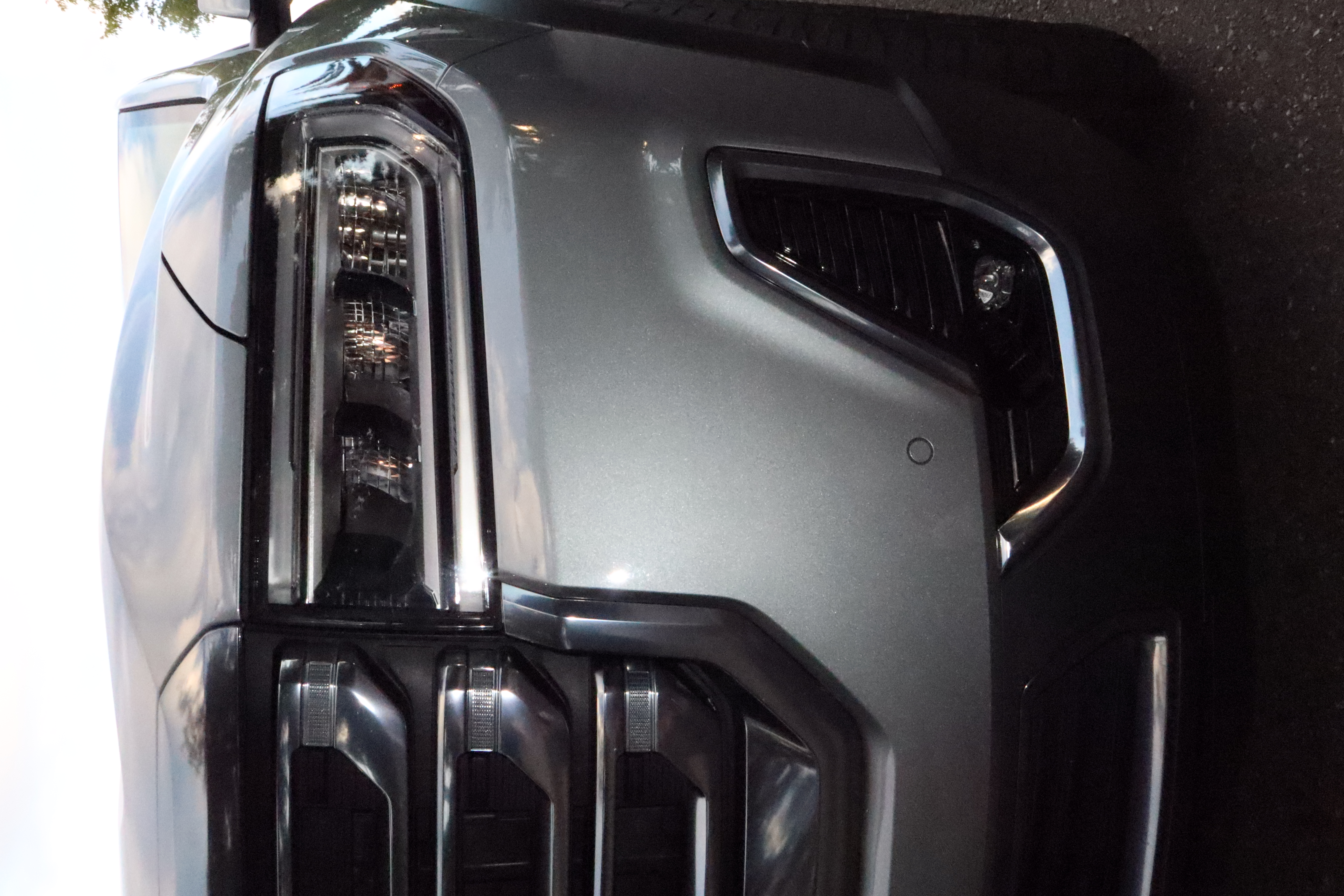 Used 2023 GMC Acadia AT4 w/ Technology Package AWD/4WD image 11