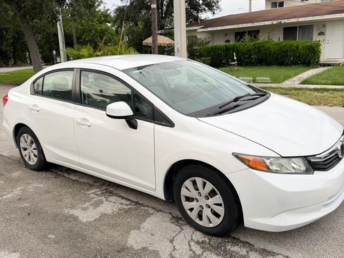 Used 2012 Honda Civic LX image 10