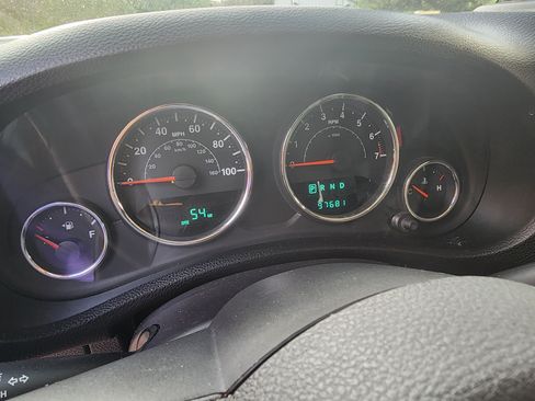 Used 2012 Jeep Wrangler Sport image 8