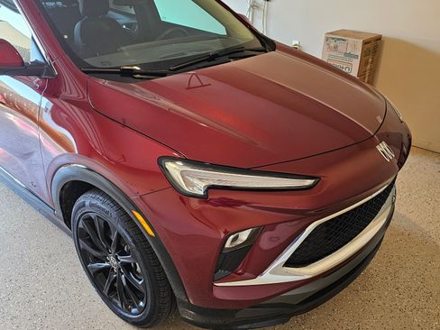 Used 2025 Buick Encore GX Sport Touring w/ Experience Buick Package image 5