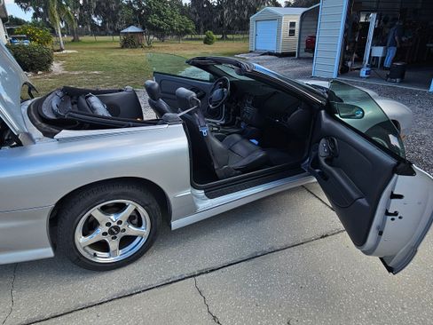 Used 1999 Pontiac Firebird Trans Am image 9