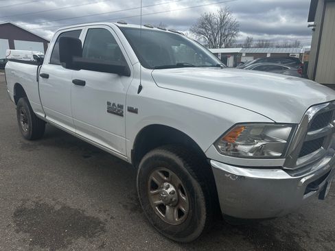 Used 2018 RAM 2500 Tradesman w/ Chrome Appearance Group image 10