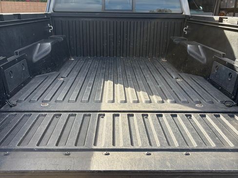 Used 2018 Toyota Tacoma SR w/ SR Convenience Package RWD image 11