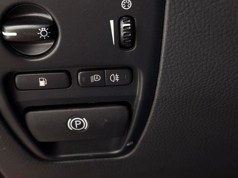 Used 2014 Volvo XC90 3.2 R-Design image 24