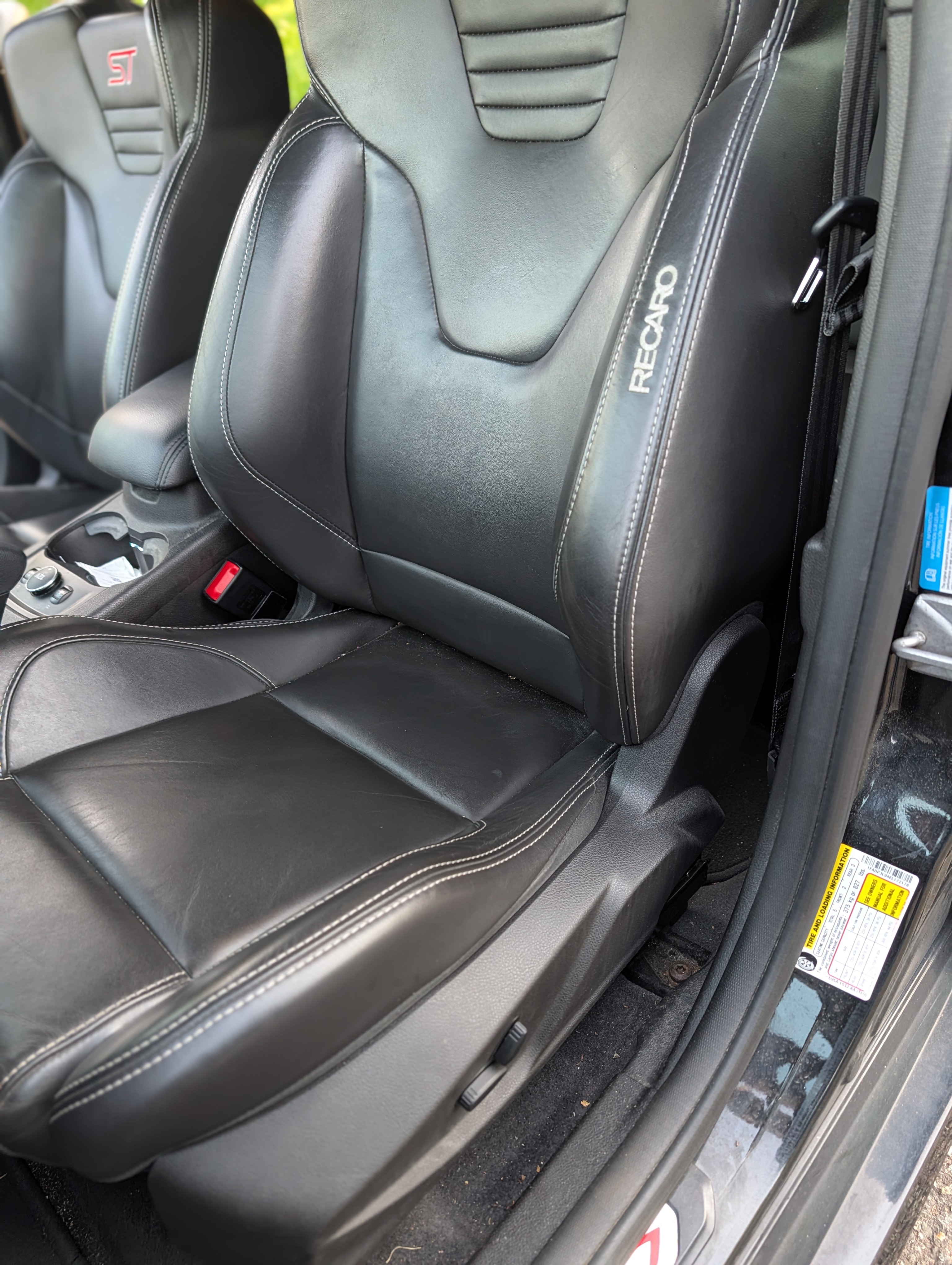 Used 2014 Ford Focus ST w/ Equipment Group 202A FWD image 24