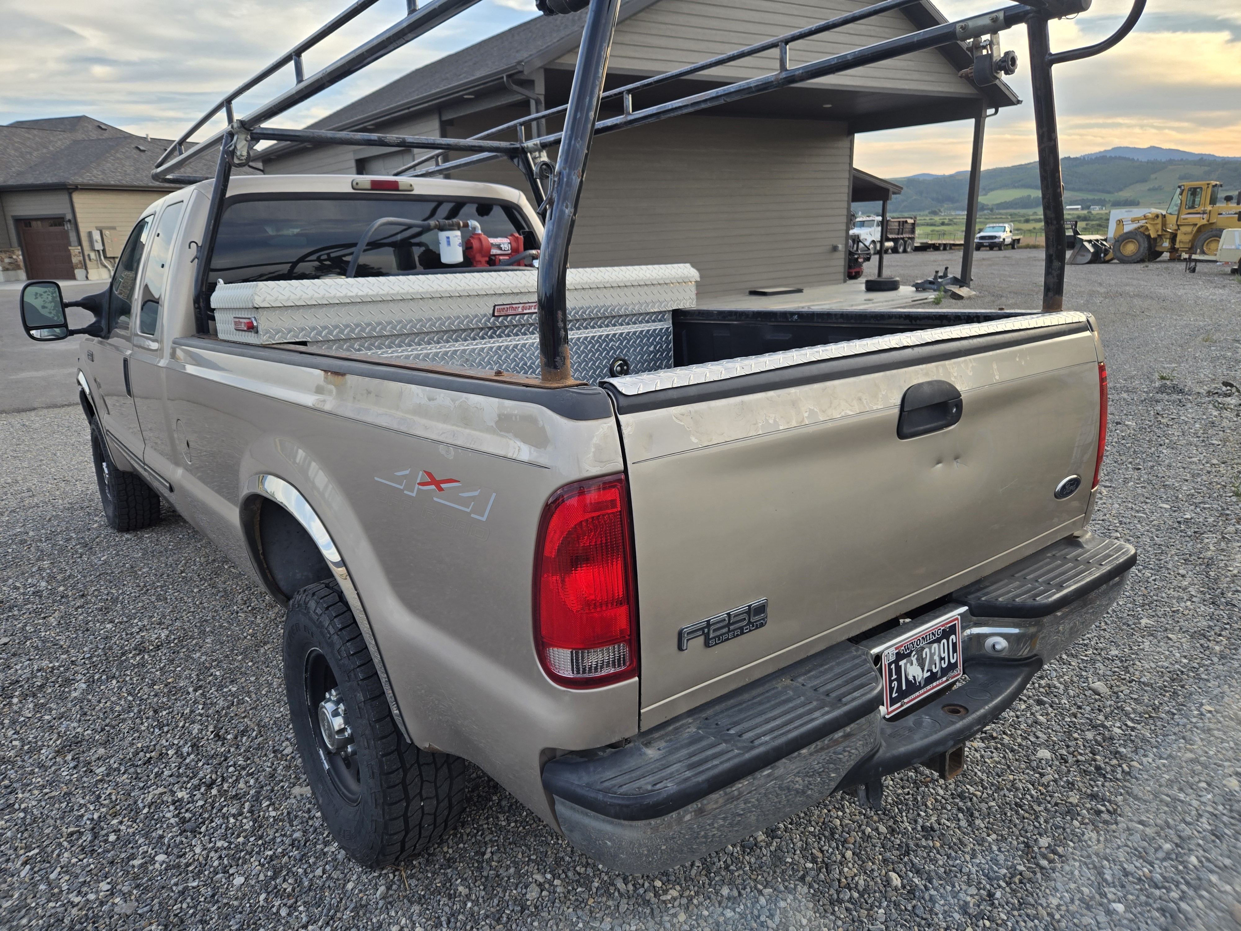Used 1999 Ford F250 4x4 SuperCab Super Duty image 4
