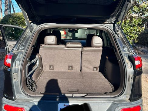 Used 2014 Jeep Cherokee Trailhawk w/ Comfort/Convenience Group image 6