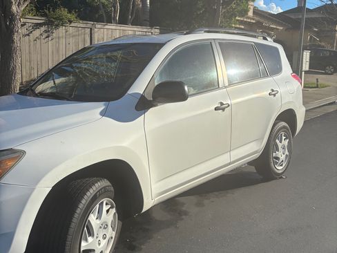 Used 2008 Toyota RAV4 Sport Utility 4D image 4