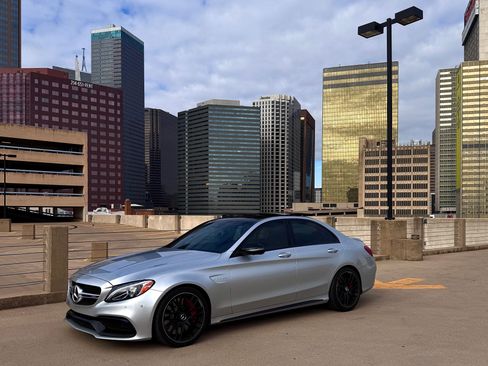 Used 2017 Mercedes-Benz C 63 AMG S image 2