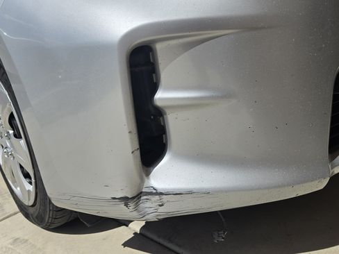 Used 2013 Scion xB FWD image 11