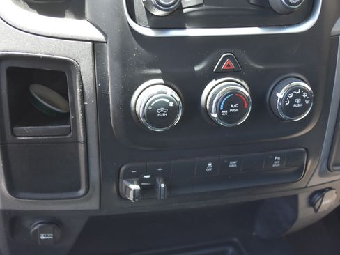 Used 2016 RAM 2500 Tradesman w/ Chrome Appearance Group AWD/4WD image 26