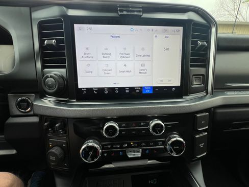 Used 2025 Ford F350 Platinum image 9